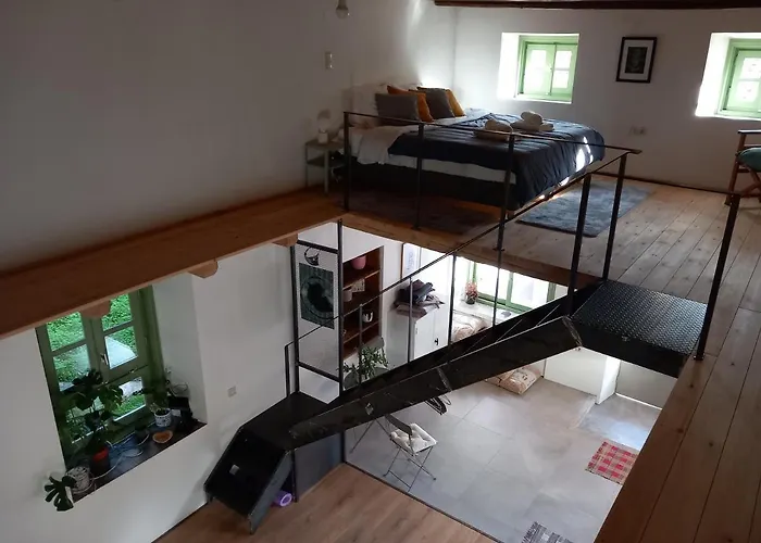 Danesi - да ναι Si * Leonídion