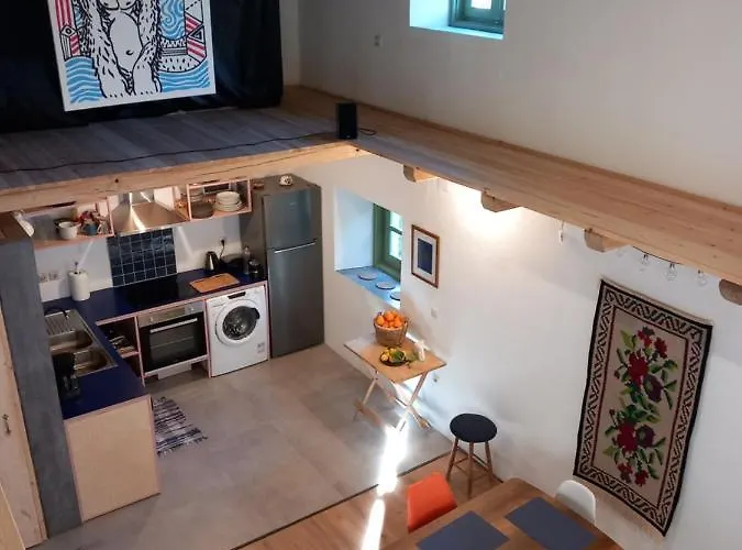 Danesi - да ναι Si Leonídion