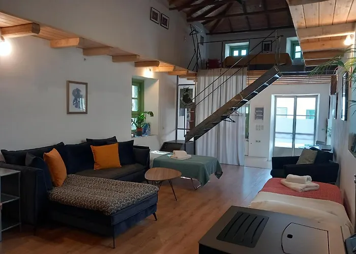 Danesi - да ναι Si *